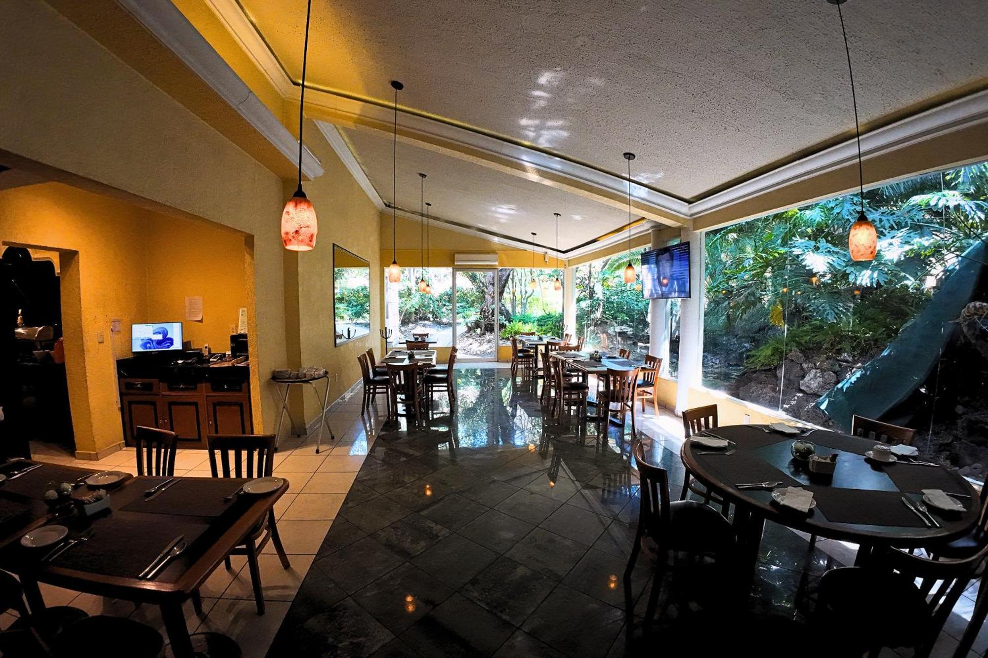 Hotel Real Del Bosque Golf And Spa Tula de Allende Ngoại thất bức ảnh