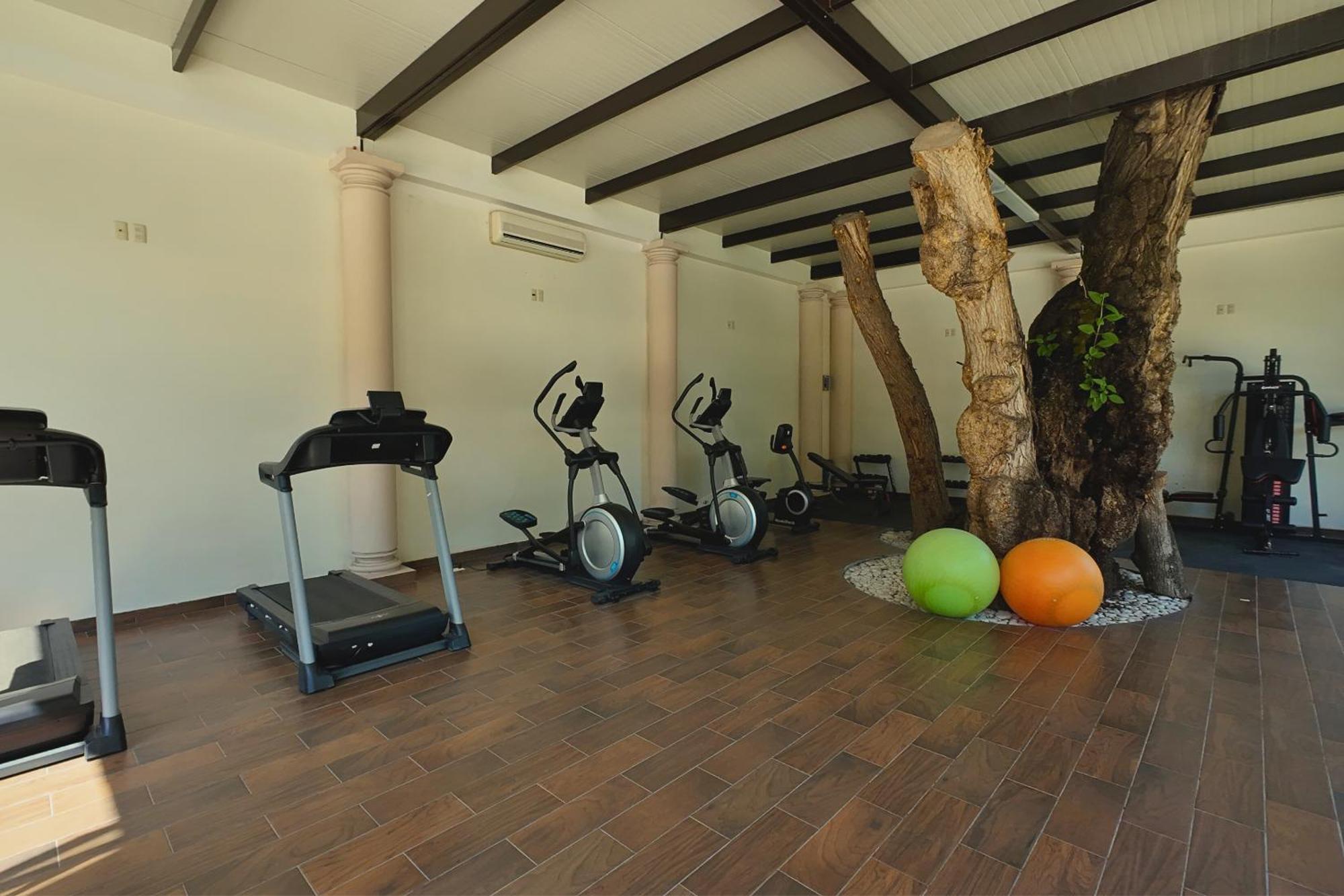 Hotel Real Del Bosque Golf And Spa Tula de Allende Ngoại thất bức ảnh